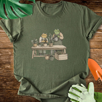 Frog Gardeners Planting Houseplants T-Shirt