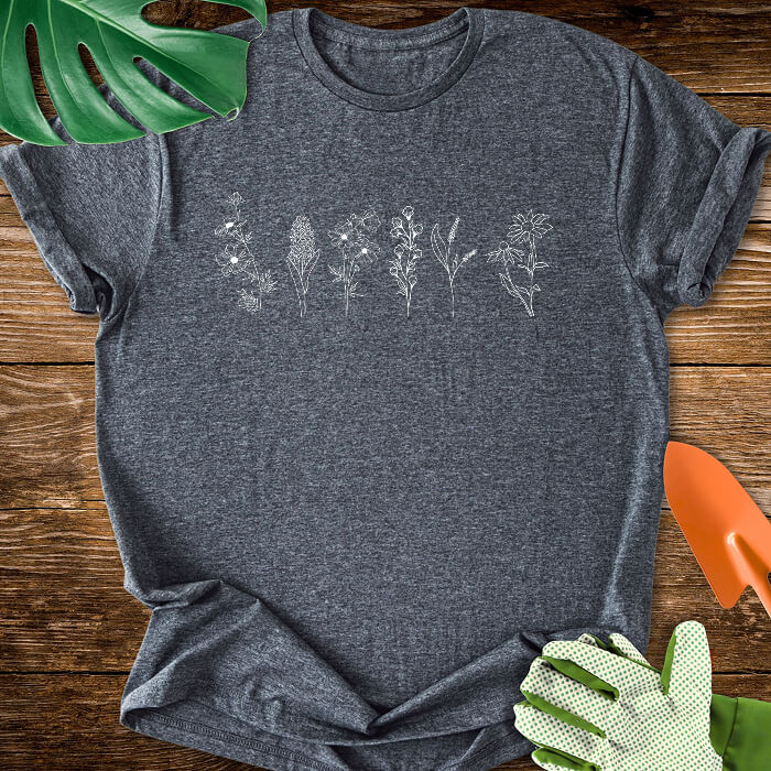 Minimalist Wildflower Line Art T-Shirt